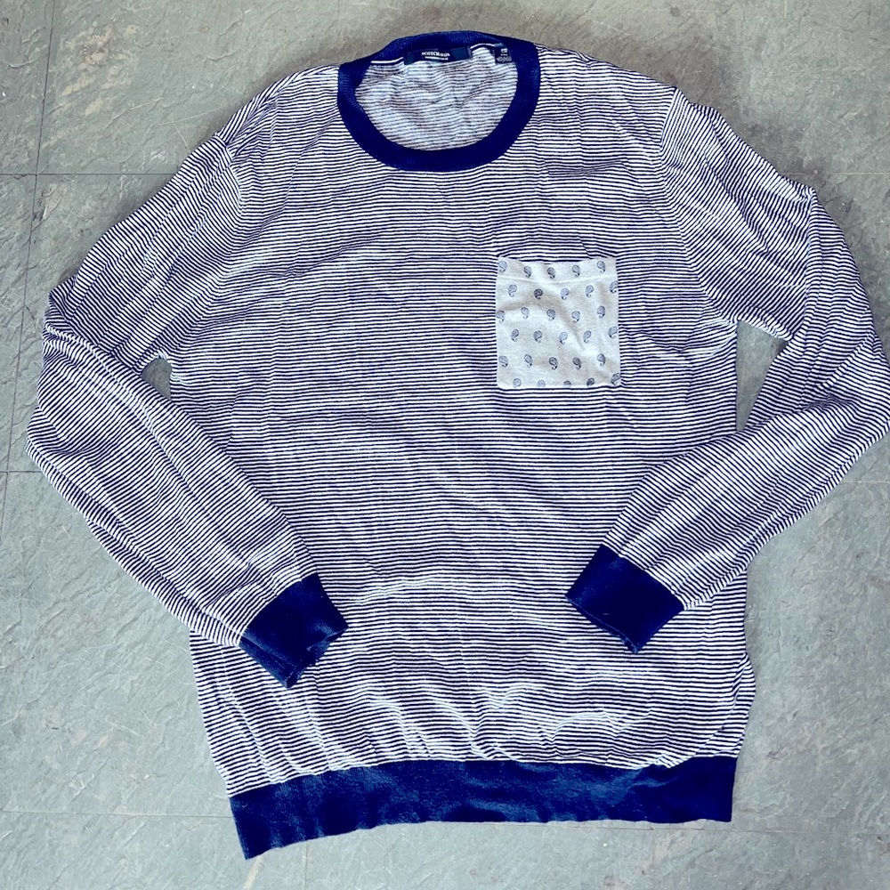 Barely Worn- Thin Spring/Fall Sweater- Super Soft… - image 1